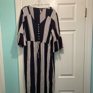 Cassee's Dress size XL